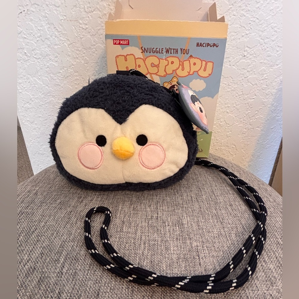 Hacipupu snuggle with you plush bag- cute penguin